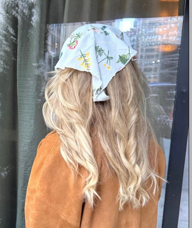 Floral spring bandana