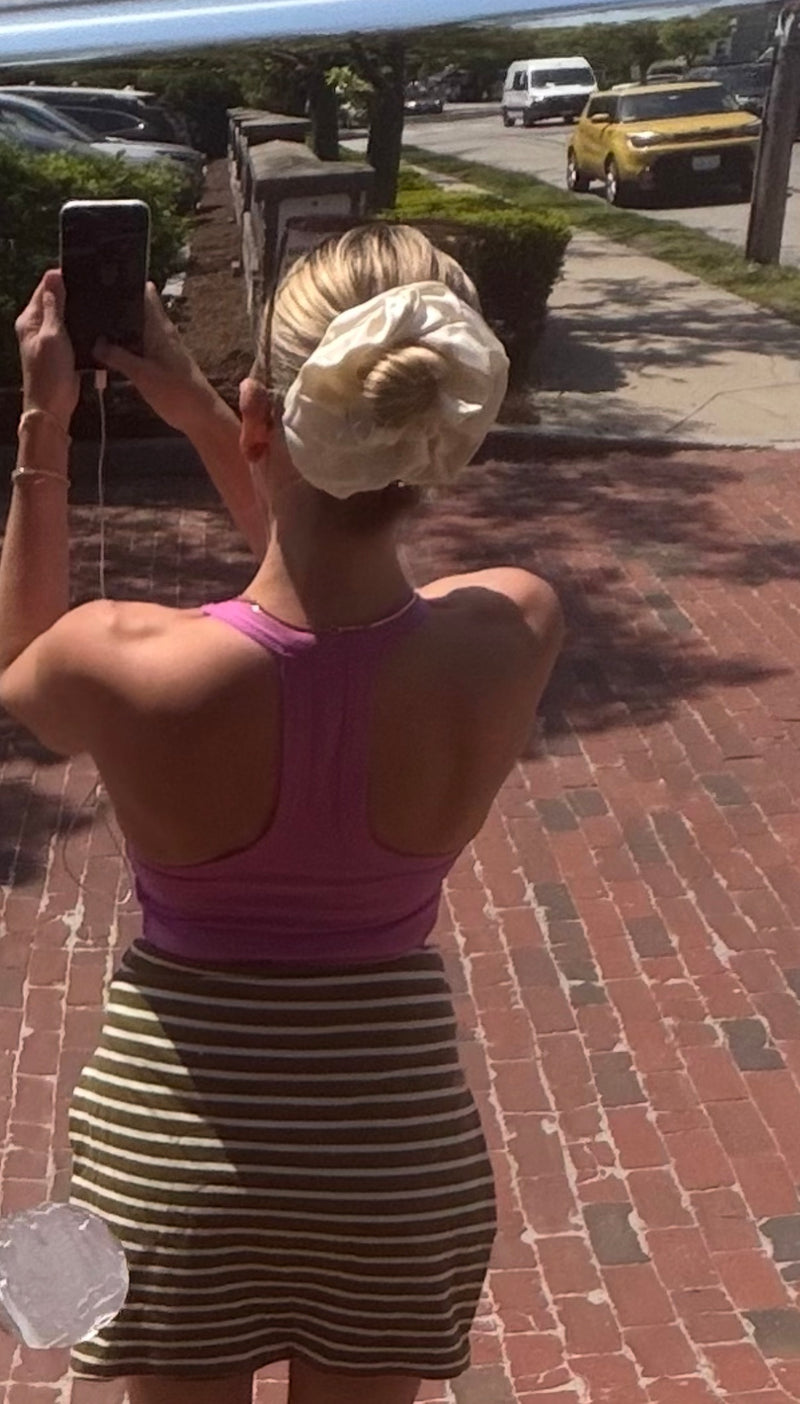 The Slouchy Scrunchie in Honey